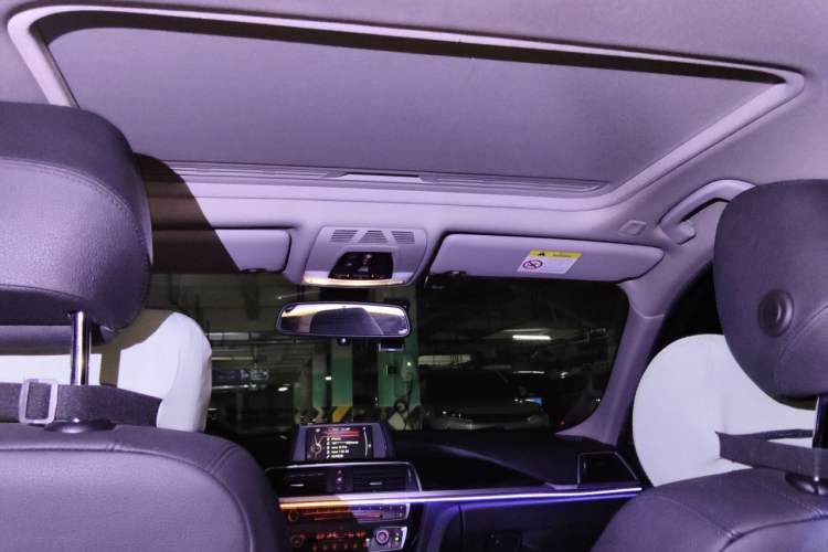 Used BMW 3 Series 2017 320Li Fashion Model Headliner