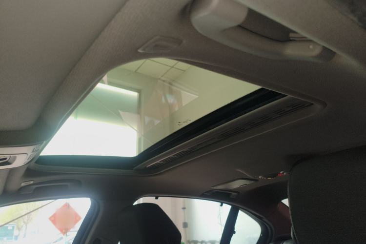 Used BMW 3 Series 2017 320Li Fashion Model Headliner