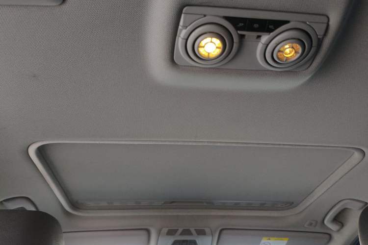 Used BMW 3 Series 2017 320Li Fashion Model Headliner