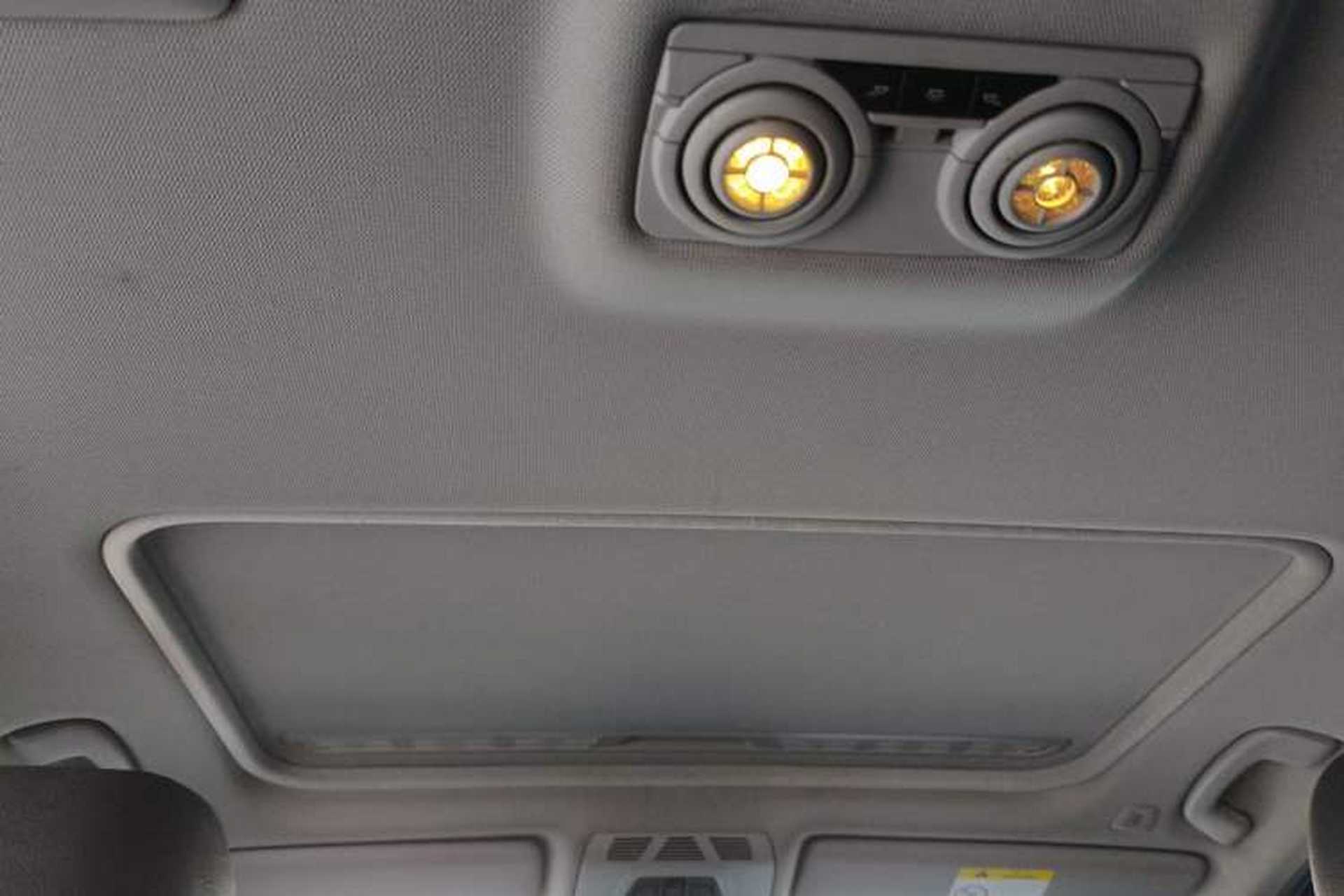 Used BMW 3 Series 2017 320Li Fashion Model Headliner
