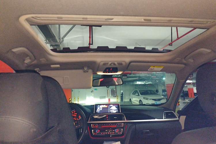 Used BMW 3 Series 2017 320Li Fashion Model Headliner