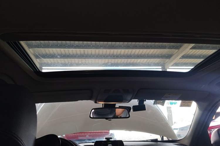 Used BMW 3 Series 2017 320Li Fashion Model Headliner