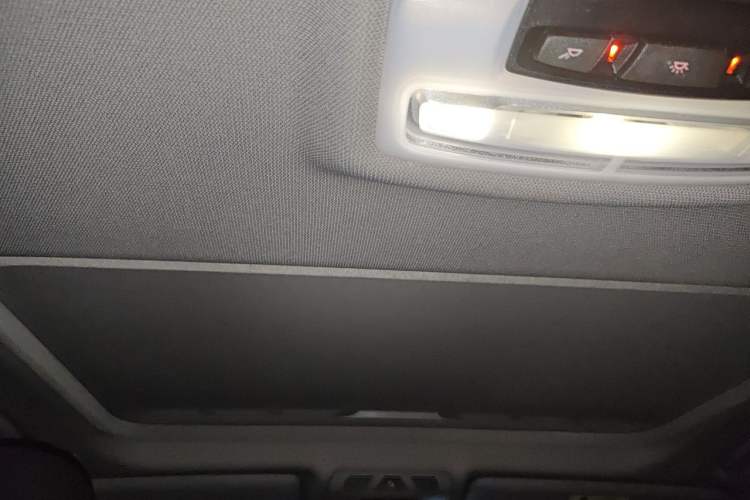 Used BMW 3 Series 2017 318i Fashion Model Headliner