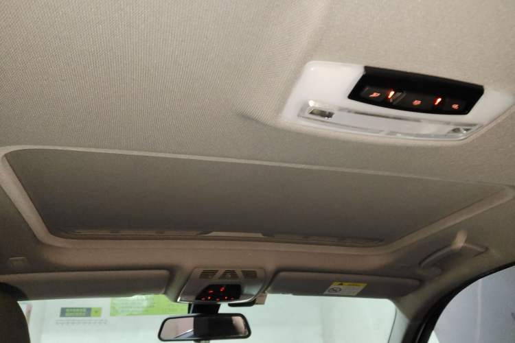 Used BMW 3 Series 2017 318i Fashion Model Headliner