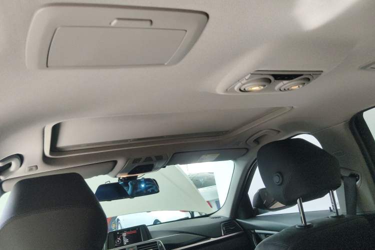 Used BMW 3 Series 2017 320Li Fashion Model Headliner