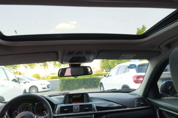Used BMW 3 Series 2017 320Li Fashion Model Headliner