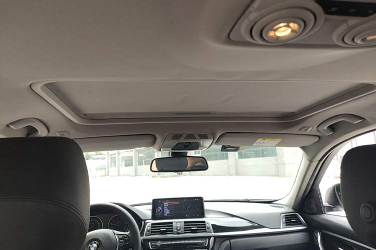 Used BMW 3 Series 2017 320Li Fashion Model Headliner