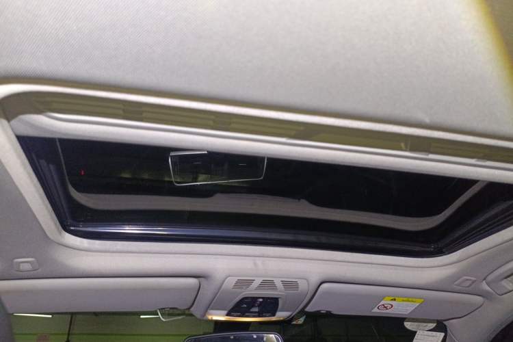 Used BMW 3 Series 2017 318Li Fashion Model Headliner
