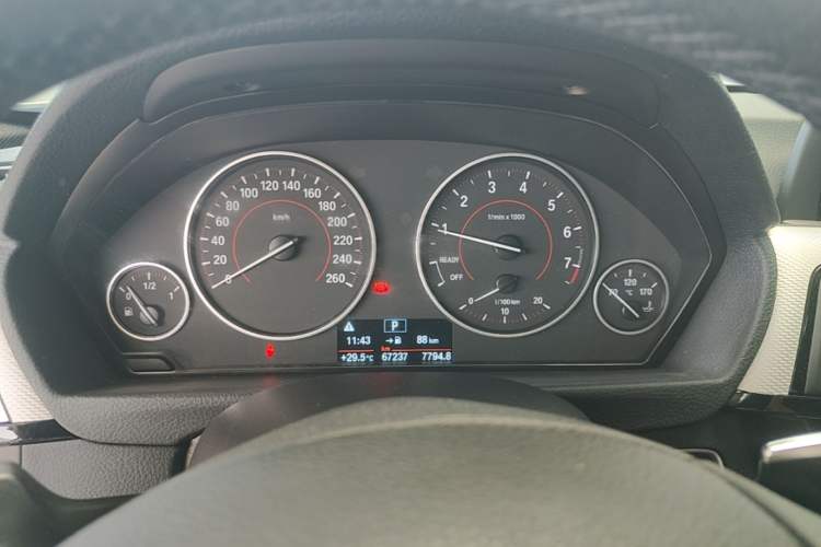 Used BMW 3 Series 2017 320i M Sport Instrument Cluster