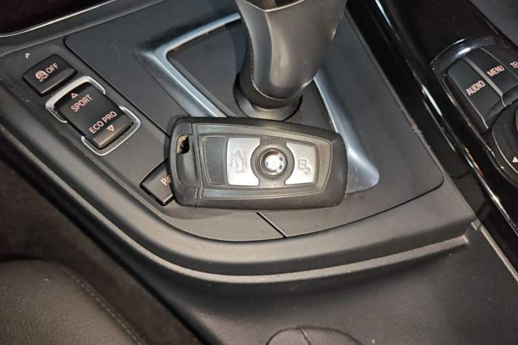 Used BMW 3 Series 2017 320Li Fashion Model Interior 1