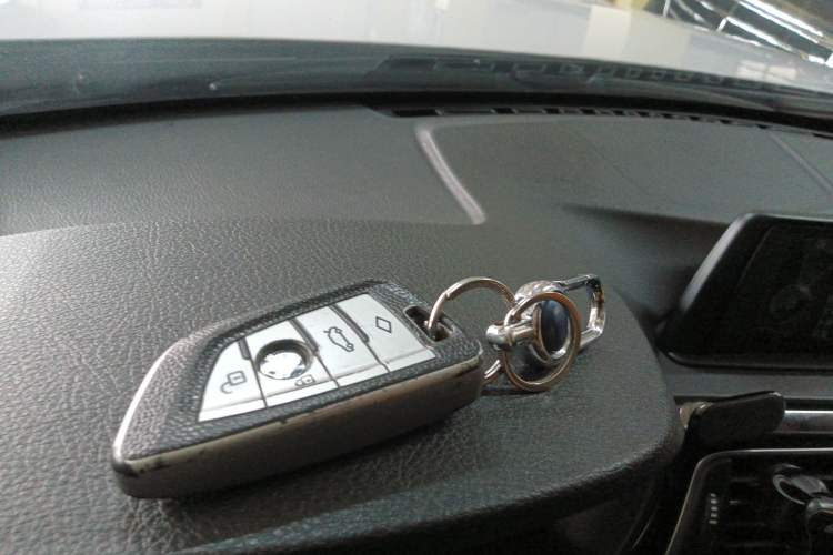 Used BMW 3 Series 2017 320Li Fashion Model Interior 1