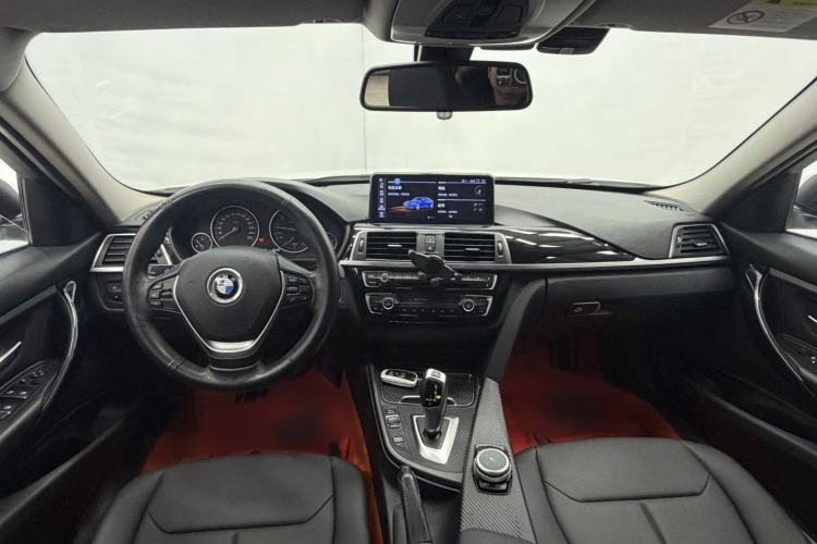 Used BMW 3 Series 2017 320Li Fashion Model Interior 1