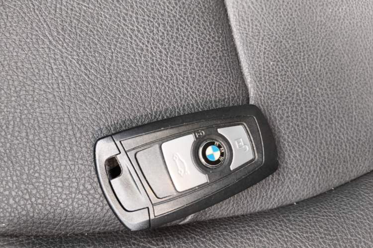 Used BMW 3 Series 2017 320Li Fashion Model Interior 1