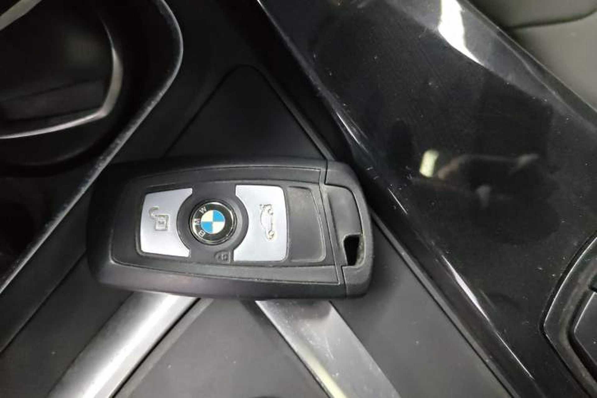 Used BMW 3 Series 2017 320Li Fashion Model Interior 1