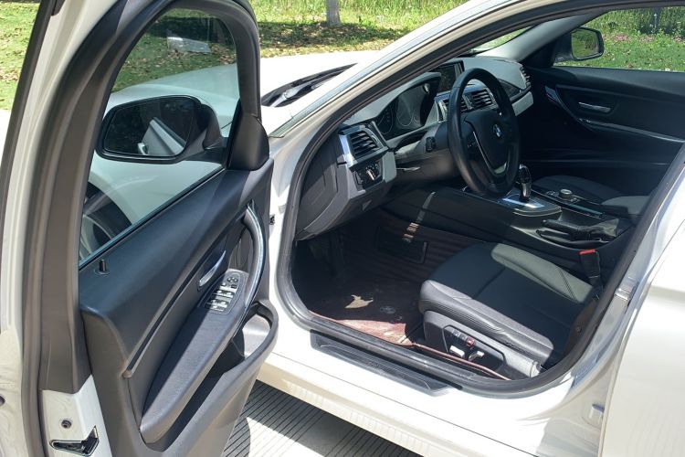 Used BMW 3 Series 2017 320Li Fashion Model Interior 1