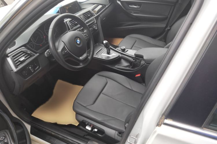 Used BMW 3 Series 2017 320Li Fashion Model Interior 1