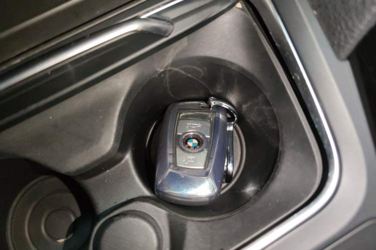 Used BMW 3 Series 2017 320Li Fashion Model Interior 1
