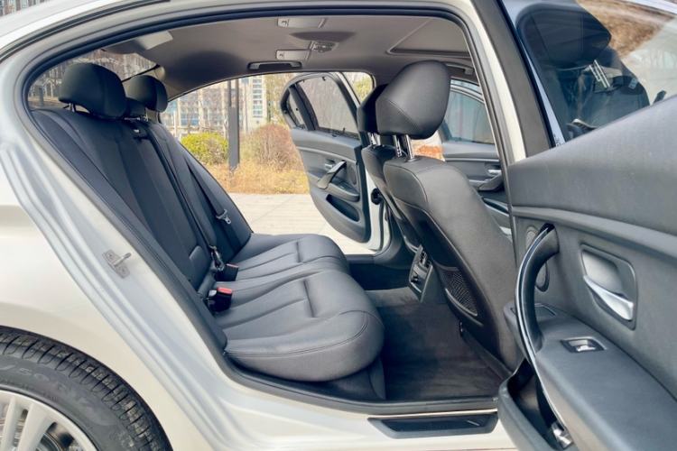 Used BMW 3 Series 2017 320Li Fashion Model Interior 10