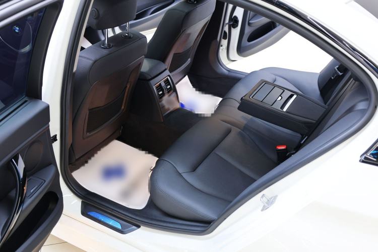Used BMW 3 Series 2017 320Li M Sport Edition Interior 13