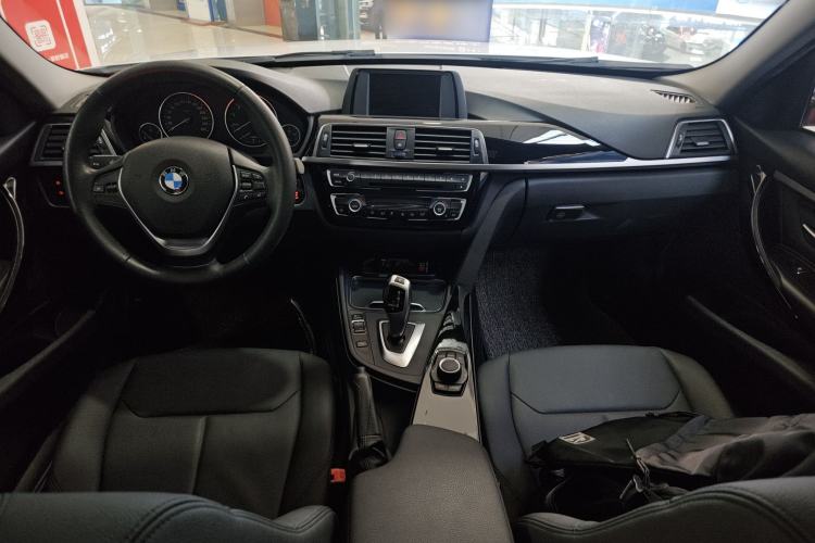 Used BMW 3 Series 2017 320Li Fashion Model Interior 2