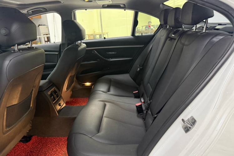 Used BMW 3 Series 2017 320Li Luxury Design Package Interior 2