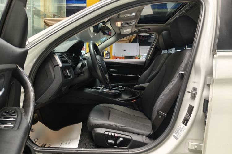 Used BMW 3 Series 2017 320Li Fashion Model Interior 2