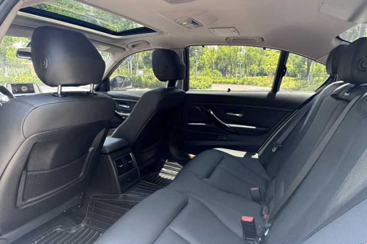 Used BMW 3 Series 2017 320Li Fashion Model Interior 2