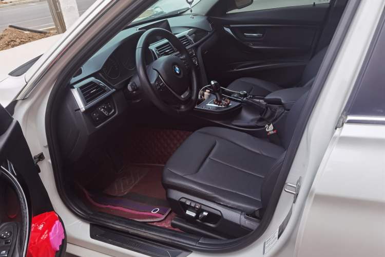 Used BMW 3 Series 2017 320Li Fashion Model Interior 3