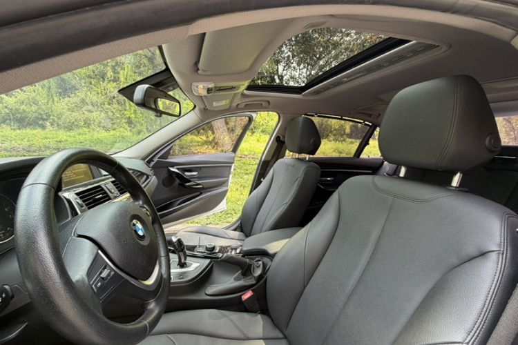 Used BMW 3 Series 2017 320Li Fashion Model Interior 3