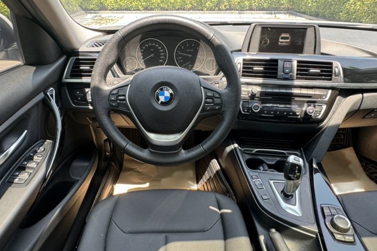 Used BMW 3 Series 2017 320Li Fashion Model Interior 3