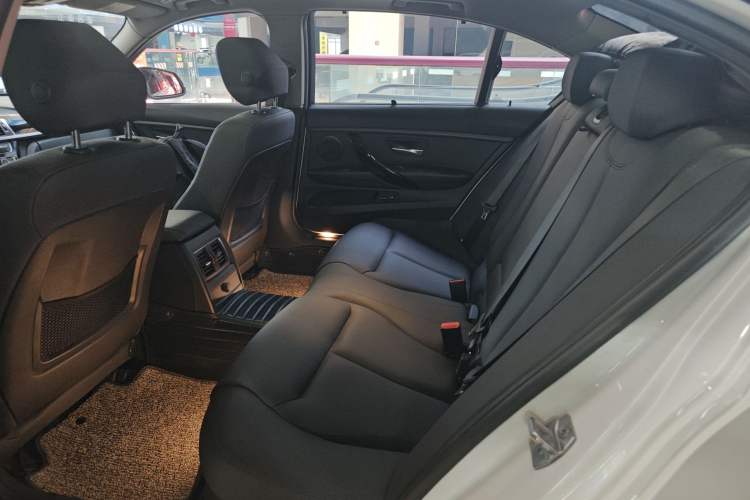 Used BMW 3 Series 2017 320Li Fashion Model Interior 4