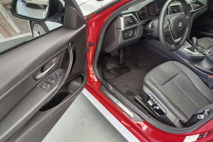 Used BMW 3 Series 2017 320Li M Sport Edition Interior 4