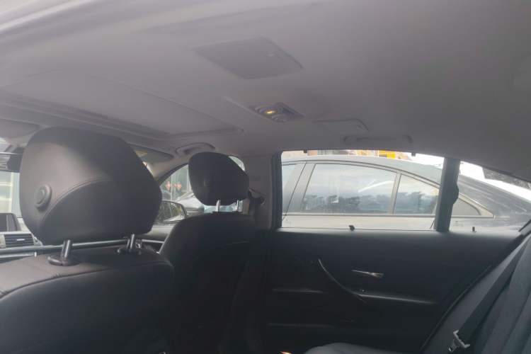 Used BMW 3 Series 2017 318Li Fashion Model Interior 4