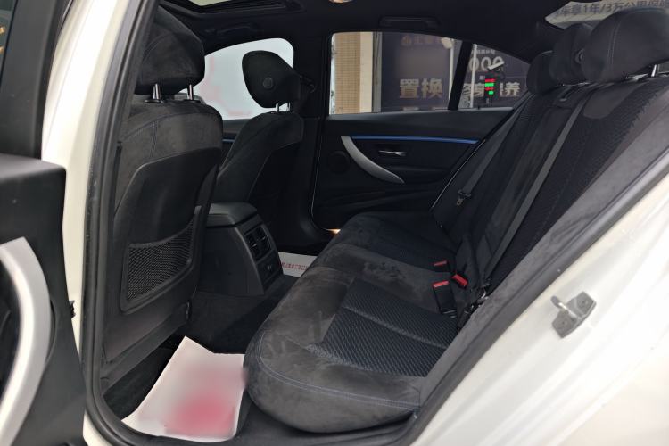 Used BMW 3 Series 2017 320i M Sport Interior 5