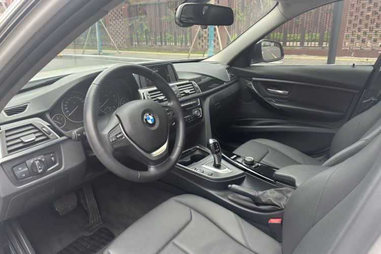 Used BMW 3 Series 2017 320Li Fashion Model Interior 5
