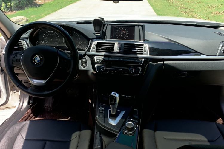 Used BMW 3 Series 2017 320Li Fashion Model Interior 5