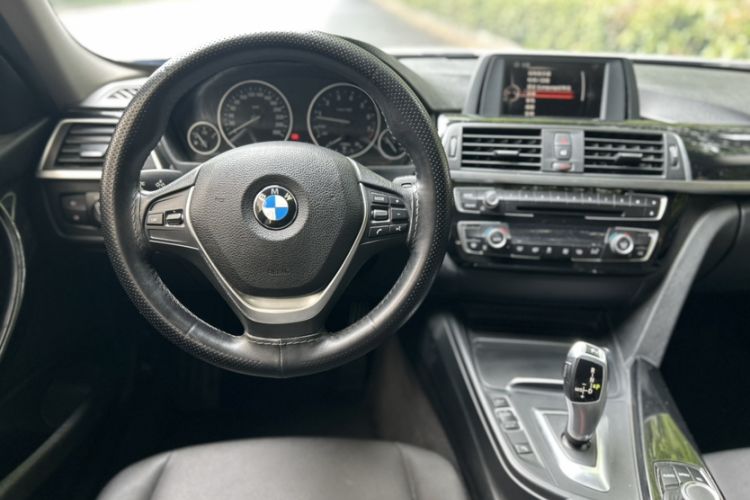 Used BMW 3 Series 2017 320Li Fashion Model Interior 5