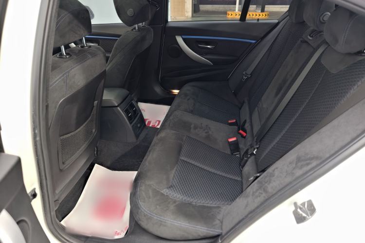 Used BMW 3 Series 2017 320i M Sport Interior 6