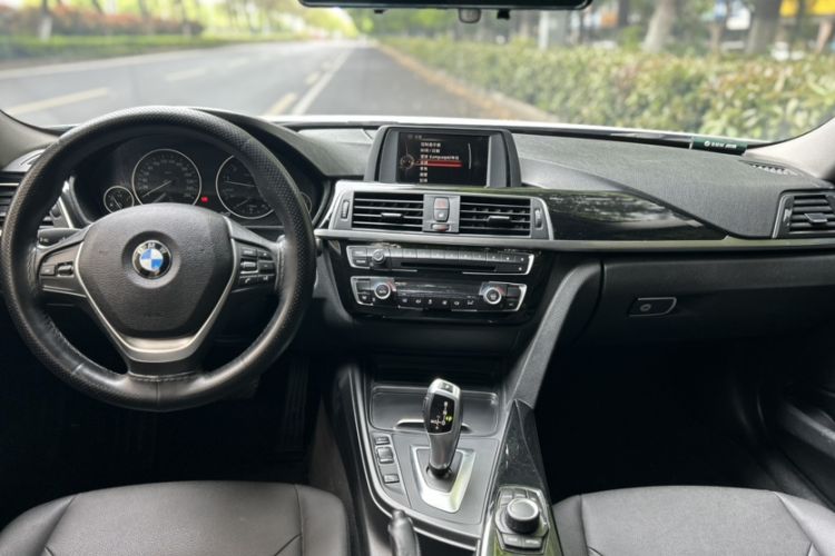 Used BMW 3 Series 2017 320Li Fashion Model Interior 6