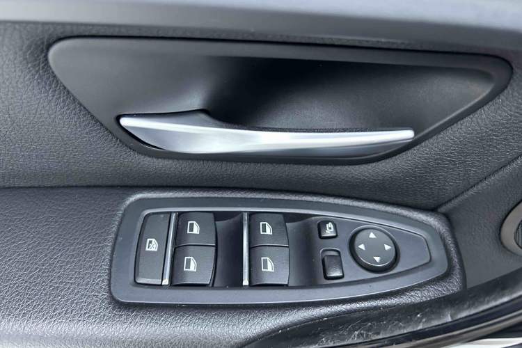 Used BMW 3 Series 2017 320Li Fashion Model Interior 7