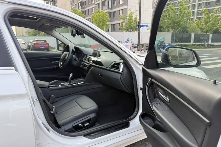 Used BMW 3 Series 2017 318Li Fashion Model Interior 7