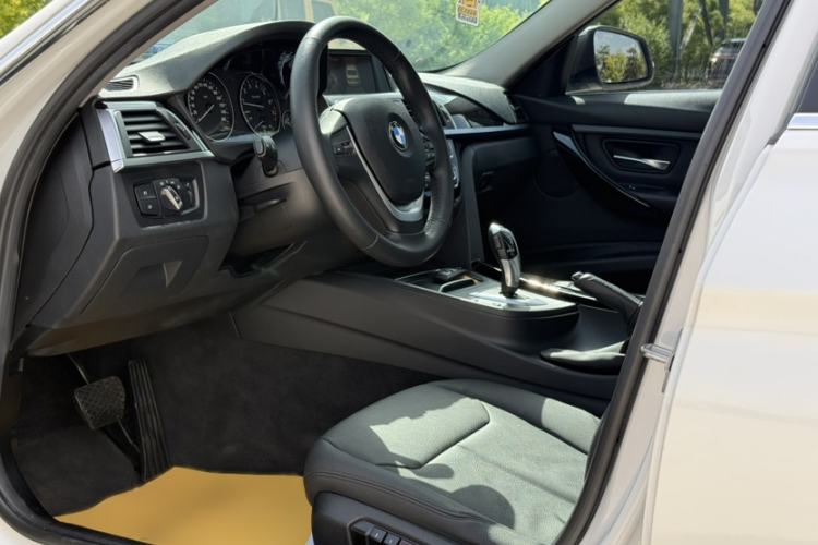 Used BMW 3 Series 2017 320Li Fashion Model Interior 8