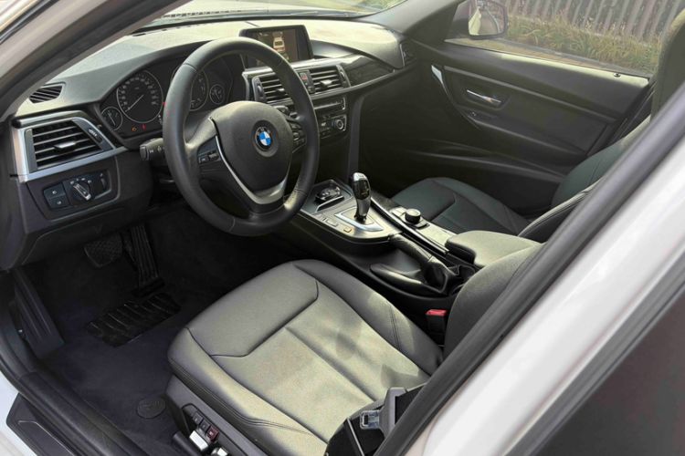 Used BMW 3 Series 2017 320Li Fashion Model Interior 9