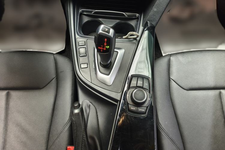 Used BMW 3 Series 2017 320Li Fashion Model Interior 9