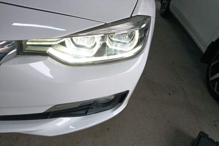 Used BMW 3 Series 2017 320Li Fashion Model Left Front Headlight