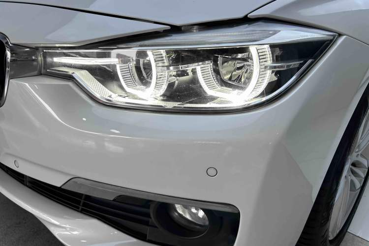 Used BMW 3 Series 2017 320Li Fashion Model Left Front Headlight