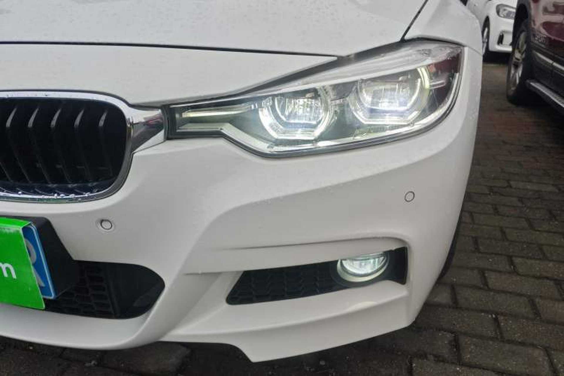 Used BMW 3 Series 2017 320i M Sport Left Front Headlight
