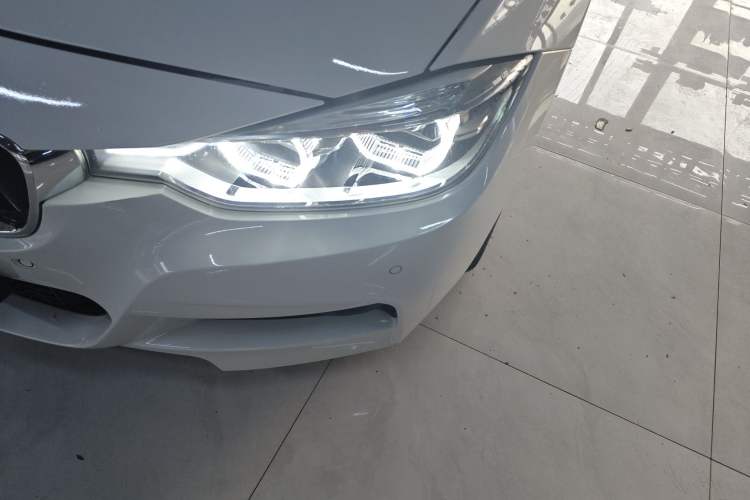 Used BMW 3 Series 2017 320i M Sport Left Front Headlight