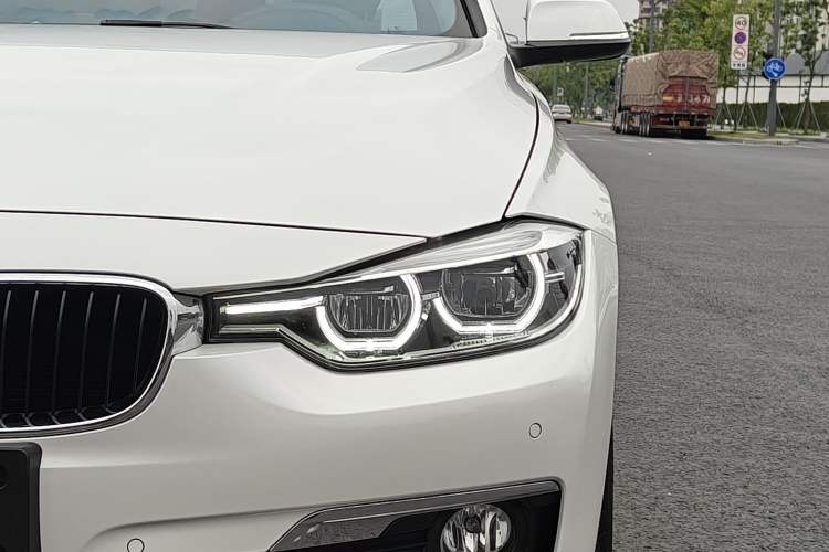 Used BMW 3 Series 2017 320Li Fashion Model Left Front Headlight