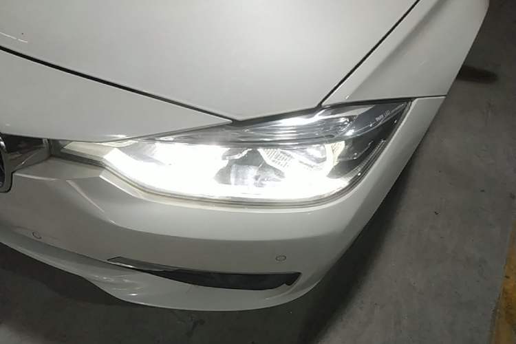 Used BMW 3 Series 2017 320Li Luxury Design Package Left Front Headlight